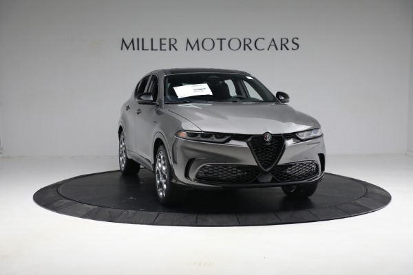 New 2024 Alfa Romeo Tonale Veloce for sale $55,300 at Rolls-Royce Motor Cars Greenwich in Greenwich CT 06830 18
