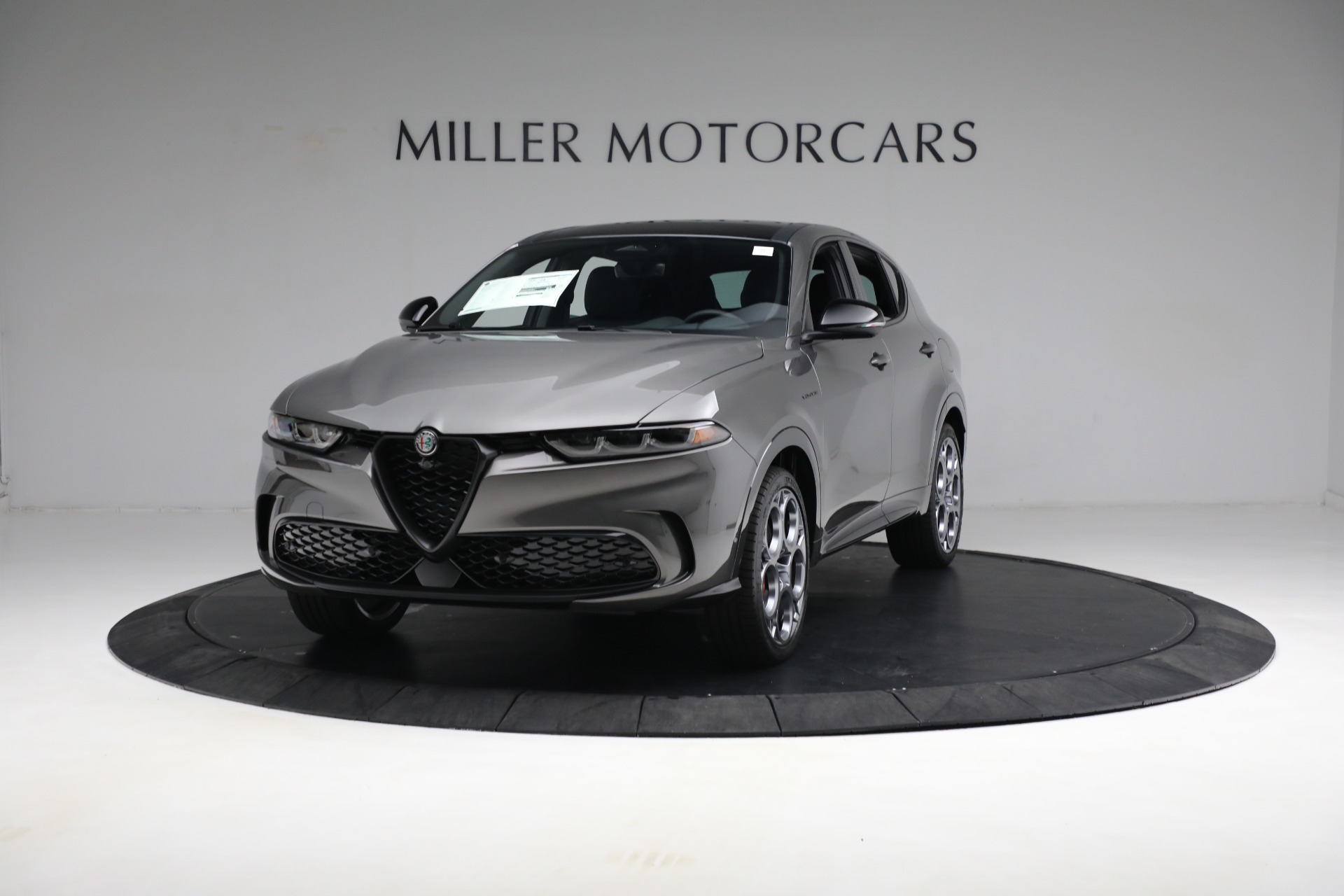 New 2024 Alfa Romeo Tonale Veloce for sale $55,300 at Rolls-Royce Motor Cars Greenwich in Greenwich CT 06830 1