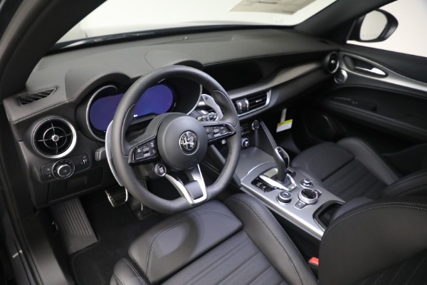 New 2024 Alfa Romeo Stelvio Veloce for sale $58,455 at Rolls-Royce Motor Cars Greenwich in Greenwich CT 06830 19