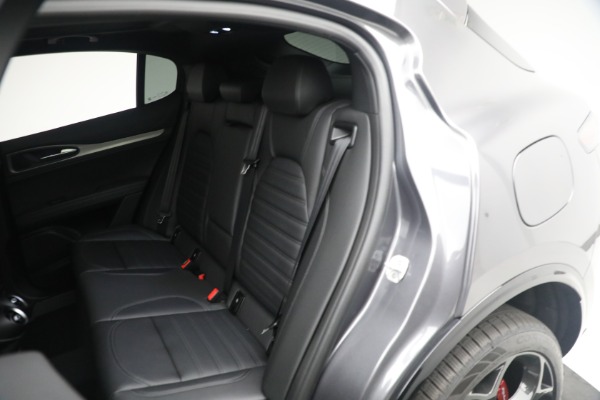 New 2024 Alfa Romeo Stelvio Veloce for sale $58,455 at Rolls-Royce Motor Cars Greenwich in Greenwich CT 06830 21