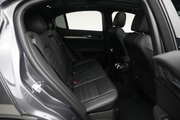 New 2024 Alfa Romeo Stelvio Veloce for sale $58,455 at Rolls-Royce Motor Cars Greenwich in Greenwich CT 06830 24