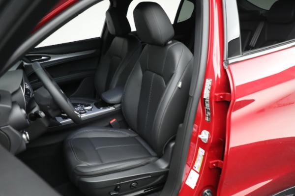 New 2024 Alfa Romeo Stelvio Ti for sale $54,320 at Rolls-Royce Motor Cars Greenwich in Greenwich CT 06830 21
