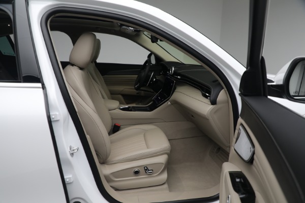 New 2023 Maserati Grecale GT for sale $73,201 at Rolls-Royce Motor Cars Greenwich in Greenwich CT 06830 27