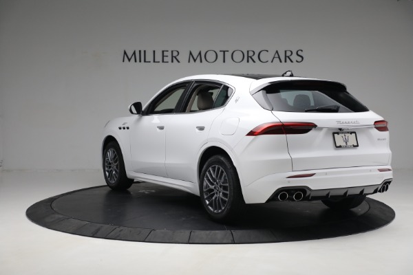 New 2023 Maserati Grecale GT for sale $73,201 at Rolls-Royce Motor Cars Greenwich in Greenwich CT 06830 9
