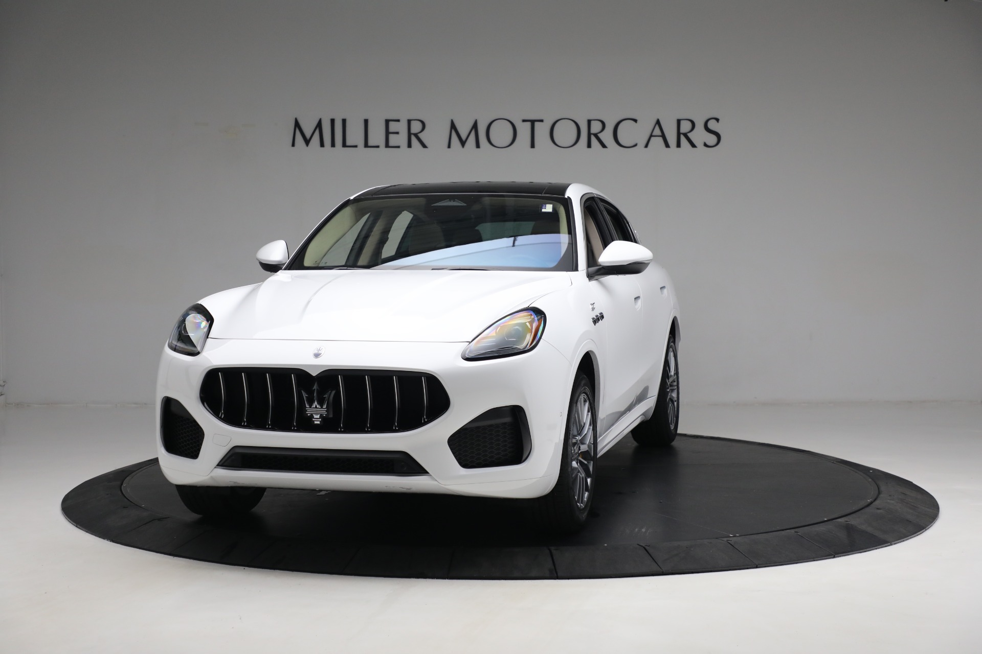 New 2023 Maserati Grecale GT for sale $73,201 at Rolls-Royce Motor Cars Greenwich in Greenwich CT 06830 1