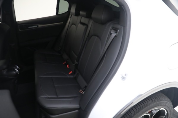 New 2024 Alfa Romeo Stelvio Ti for sale $53,820 at Rolls-Royce Motor Cars Greenwich in Greenwich CT 06830 23