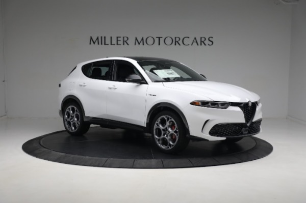 New 2024 Alfa Romeo Tonale Veloce for sale $56,640 at Rolls-Royce Motor Cars Greenwich in Greenwich CT 06830 15