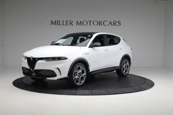 New 2024 Alfa Romeo Tonale Veloce for sale $56,640 at Rolls-Royce Motor Cars Greenwich in Greenwich CT 06830 2