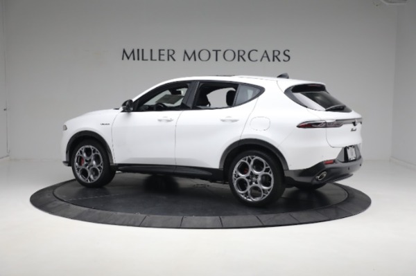 New 2024 Alfa Romeo Tonale Veloce for sale $56,640 at Rolls-Royce Motor Cars Greenwich in Greenwich CT 06830 5