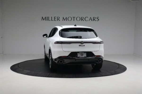 New 2024 Alfa Romeo Tonale Veloce for sale $56,640 at Rolls-Royce Motor Cars Greenwich in Greenwich CT 06830 7