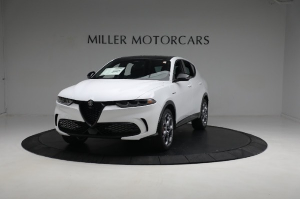 New 2024 Alfa Romeo Tonale Veloce for sale $56,640 at Rolls-Royce Motor Cars Greenwich in Greenwich CT 06830 1