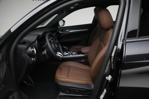 New 2024 Alfa Romeo Stelvio Ti for sale $55,230 at Rolls-Royce Motor Cars Greenwich in Greenwich CT 06830 19