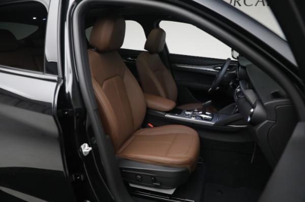 New 2024 Alfa Romeo Stelvio Ti for sale $55,230 at Rolls-Royce Motor Cars Greenwich in Greenwich CT 06830 22