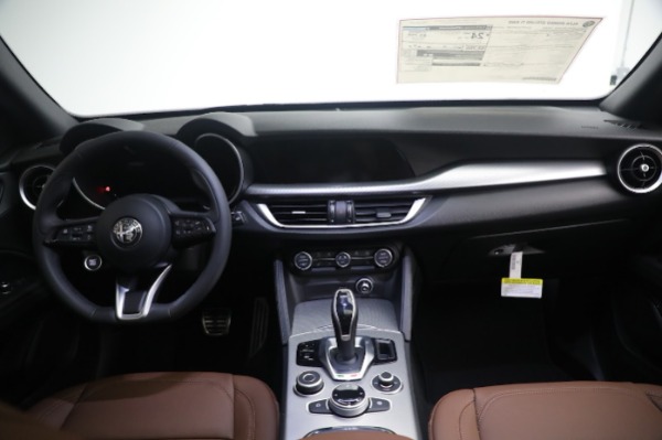 New 2024 Alfa Romeo Stelvio Ti for sale $55,230 at Rolls-Royce Motor Cars Greenwich in Greenwich CT 06830 28