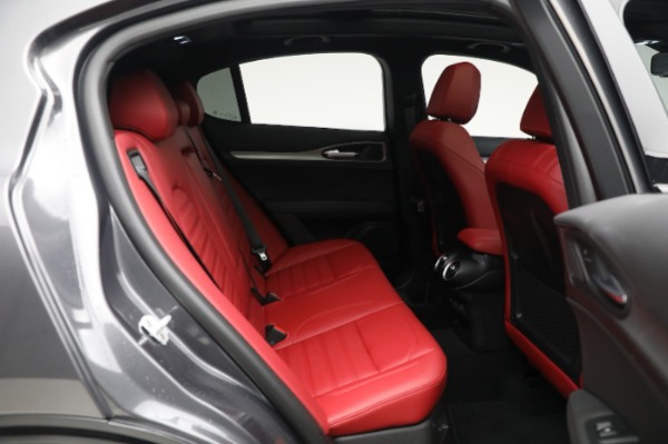New 2024 Alfa Romeo Stelvio Veloce for sale $59,205 at Rolls-Royce Motor Cars Greenwich in Greenwich CT 06830 23