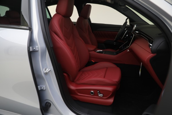 New 2023 Maserati Grecale Modena for sale $91,601 at Rolls-Royce Motor Cars Greenwich in Greenwich CT 06830 25