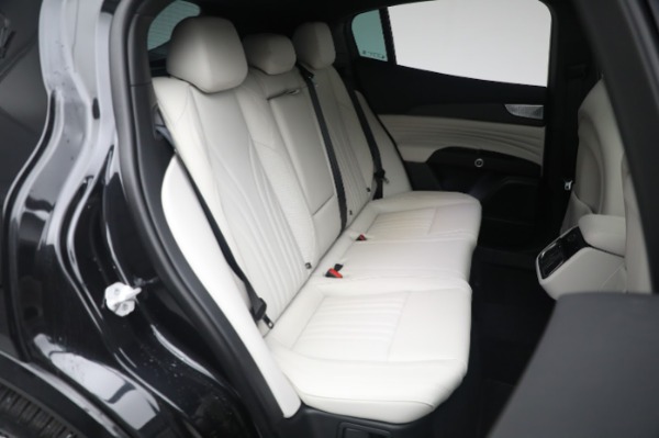 New 2023 Maserati Grecale Modena for sale $88,301 at Rolls-Royce Motor Cars Greenwich in Greenwich CT 06830 23