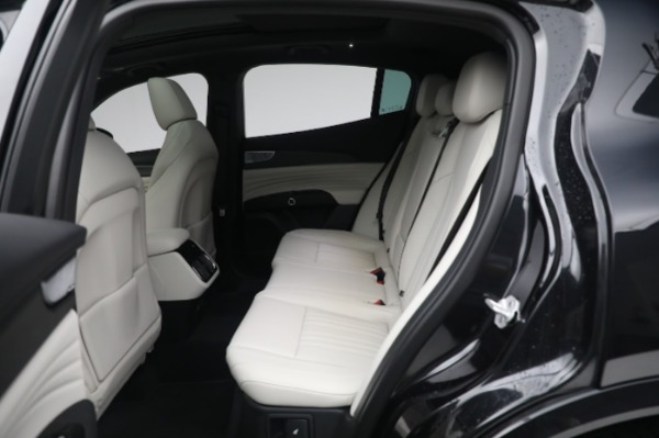 New 2023 Maserati Grecale Modena for sale $88,301 at Rolls-Royce Motor Cars Greenwich in Greenwich CT 06830 24