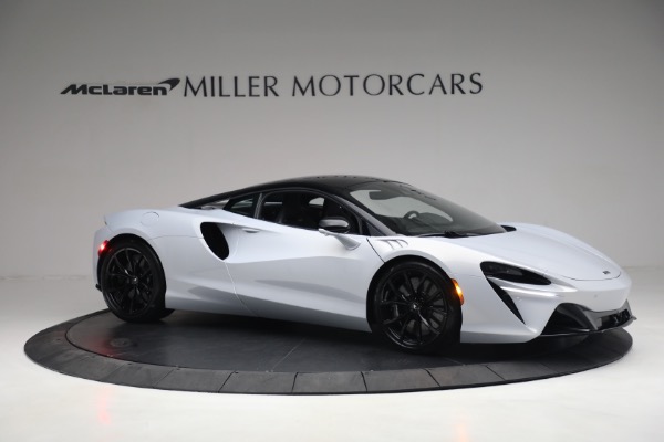 New 2023 McLaren Artura TechLux for sale $279,835 at Rolls-Royce Motor Cars Greenwich in Greenwich CT 06830 10