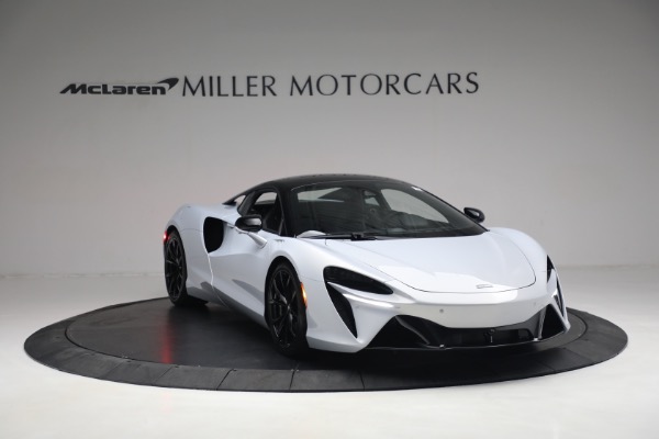 New 2023 McLaren Artura TechLux for sale $279,835 at Rolls-Royce Motor Cars Greenwich in Greenwich CT 06830 11