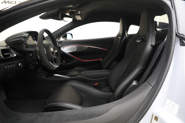 New 2023 McLaren Artura TechLux for sale $279,835 at Rolls-Royce Motor Cars Greenwich in Greenwich CT 06830 20
