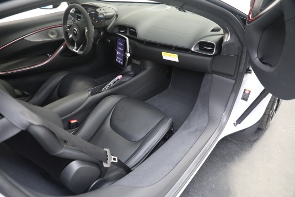 New 2023 McLaren Artura TechLux for sale $279,835 at Rolls-Royce Motor Cars Greenwich in Greenwich CT 06830 22