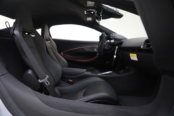 New 2023 McLaren Artura TechLux for sale $279,835 at Rolls-Royce Motor Cars Greenwich in Greenwich CT 06830 23