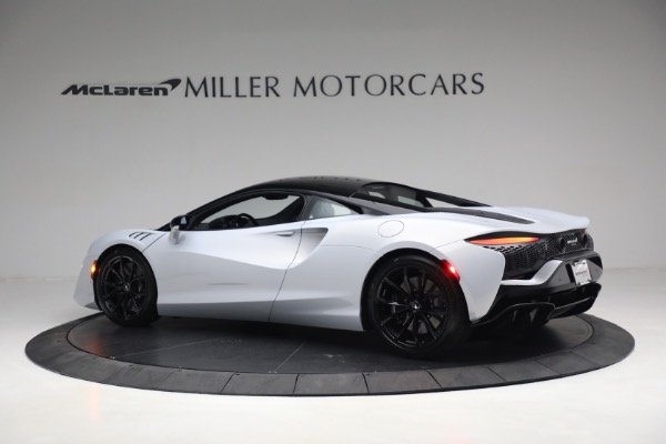 New 2023 McLaren Artura TechLux for sale $279,835 at Rolls-Royce Motor Cars Greenwich in Greenwich CT 06830 4