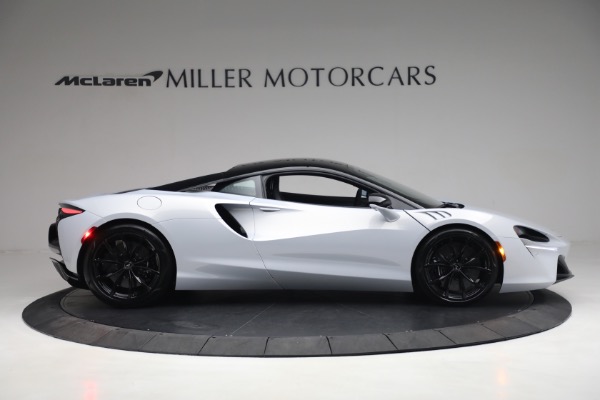 New 2023 McLaren Artura TechLux for sale $279,835 at Rolls-Royce Motor Cars Greenwich in Greenwich CT 06830 9
