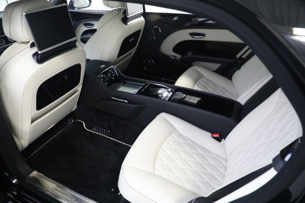 Used 2017 Bentley Mulsanne Extended Wheelbase for sale Sold at Rolls-Royce Motor Cars Greenwich in Greenwich CT 06830 25