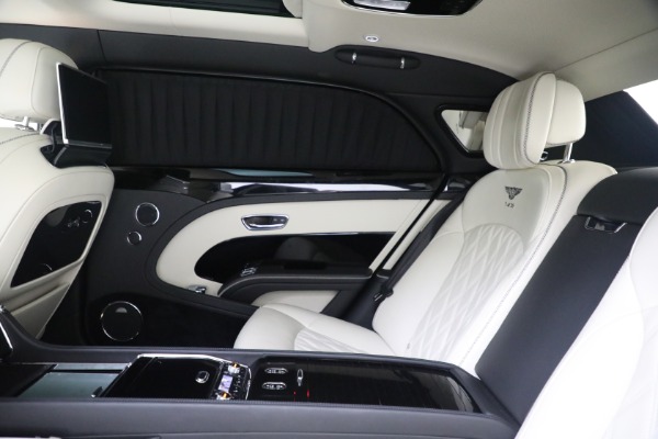 Used 2017 Bentley Mulsanne Extended Wheelbase for sale Sold at Rolls-Royce Motor Cars Greenwich in Greenwich CT 06830 26