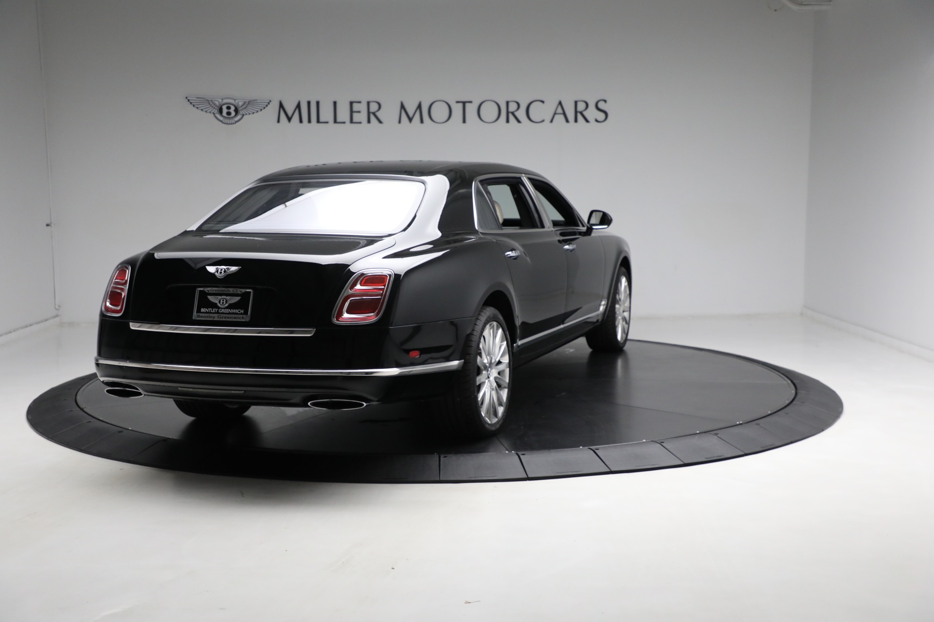 Used 2017 Bentley Mulsanne Extended Wheelbase for sale Sold at Rolls-Royce Motor Cars Greenwich in Greenwich CT 06830 8