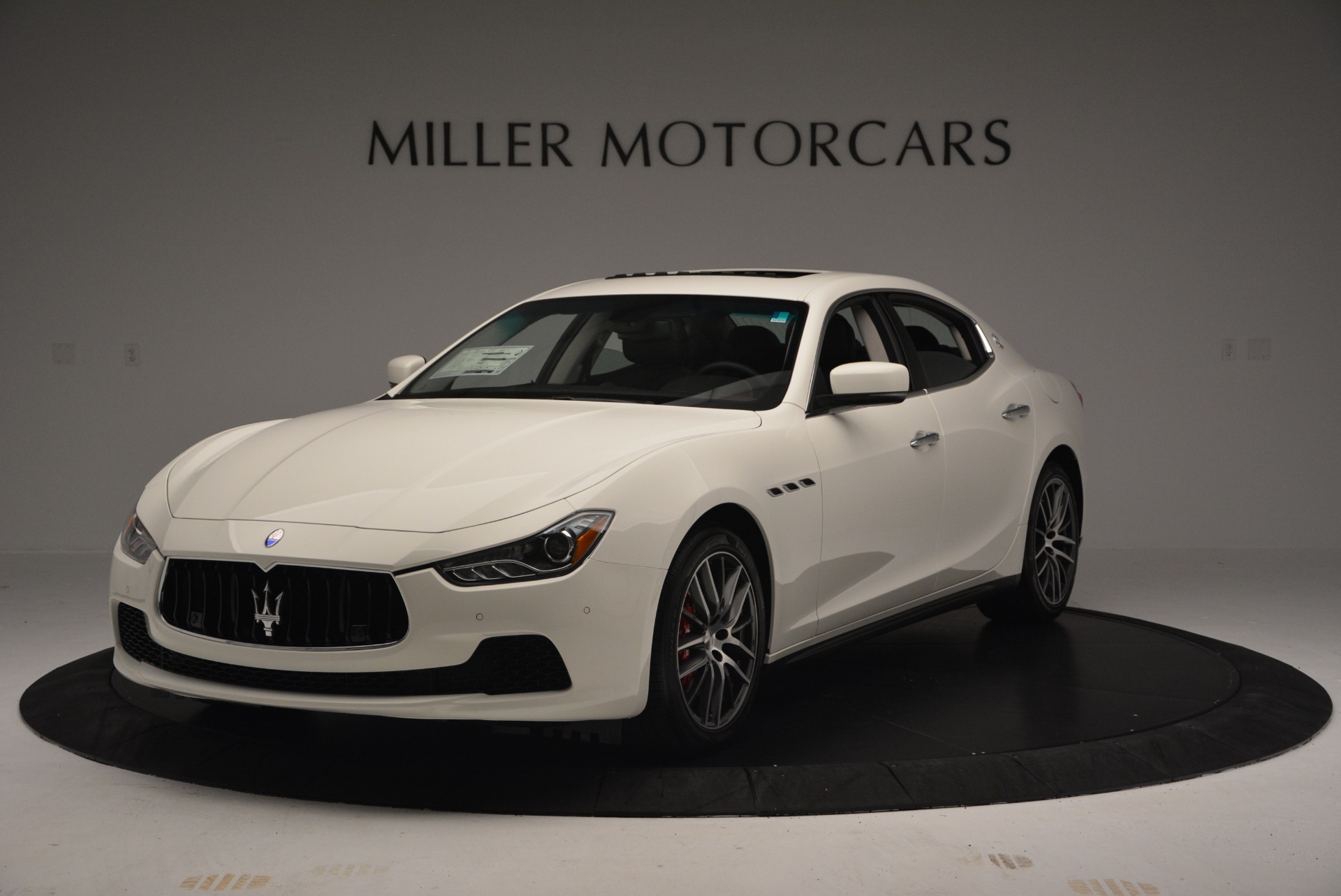 Used 2016 Maserati Ghibli S Q4  EX-LOANER for sale Sold at Rolls-Royce Motor Cars Greenwich in Greenwich CT 06830 1