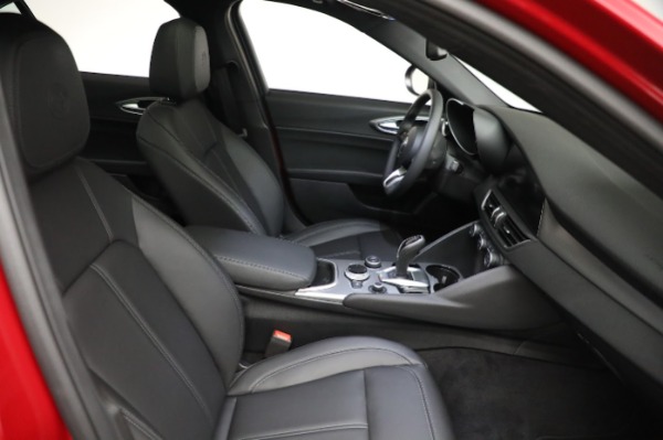 New 2024 Alfa Romeo Giulia Ti for sale $51,115 at Rolls-Royce Motor Cars Greenwich in Greenwich CT 06830 17