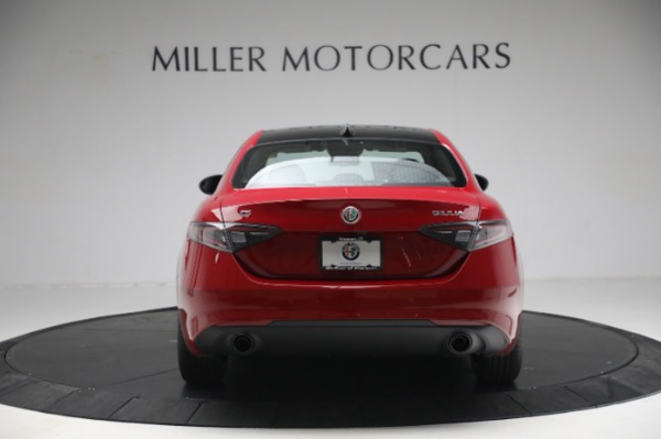 New 2024 Alfa Romeo Giulia Ti for sale $51,115 at Rolls-Royce Motor Cars Greenwich in Greenwich CT 06830 6