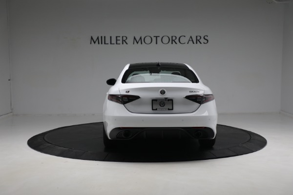 New 2024 Alfa Romeo Giulia Veloce for sale $53,940 at Rolls-Royce Motor Cars Greenwich in Greenwich CT 06830 11