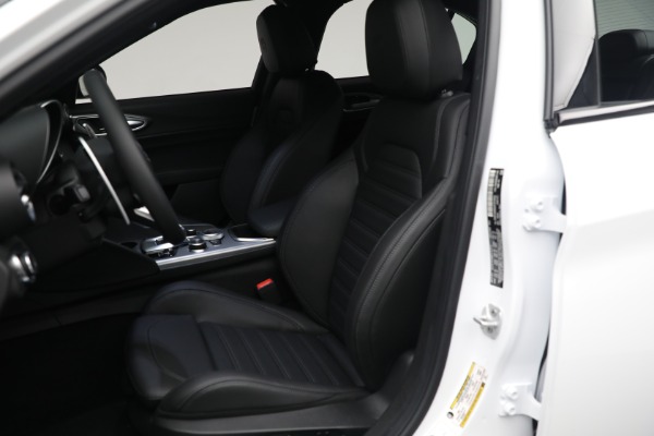 New 2024 Alfa Romeo Giulia Veloce for sale $53,940 at Rolls-Royce Motor Cars Greenwich in Greenwich CT 06830 13