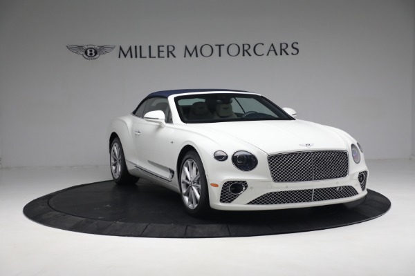 Used 2021 Bentley Continental GTC V8 for sale Call for price at Rolls-Royce Motor Cars Greenwich in Greenwich CT 06830 26