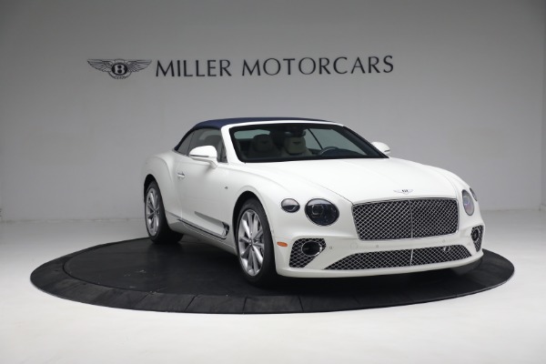 Used 2021 Bentley Continental GTC V8 for sale Call for price at Rolls-Royce Motor Cars Greenwich in Greenwich CT 06830 26