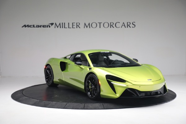 New 2023 McLaren Artura Vision for sale $277,875 at Rolls-Royce Motor Cars Greenwich in Greenwich CT 06830 11