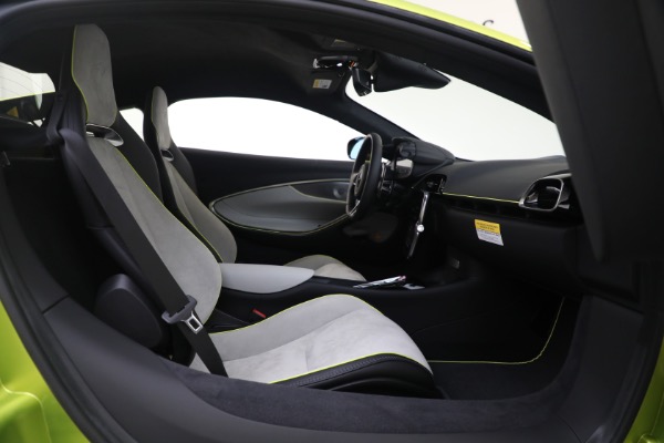 New 2023 McLaren Artura Vision for sale $277,875 at Rolls-Royce Motor Cars Greenwich in Greenwich CT 06830 21