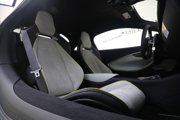 New 2023 McLaren Artura Vision for sale $277,875 at Rolls-Royce Motor Cars Greenwich in Greenwich CT 06830 22