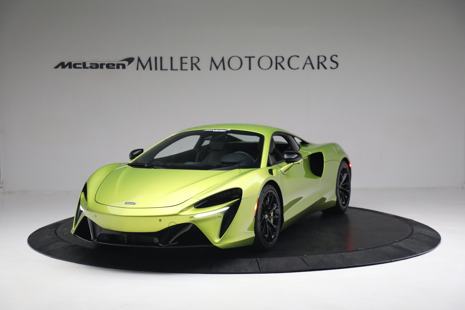 New 2023 McLaren Artura Vision for sale $277,875 at Rolls-Royce Motor Cars Greenwich in Greenwich CT 06830 1