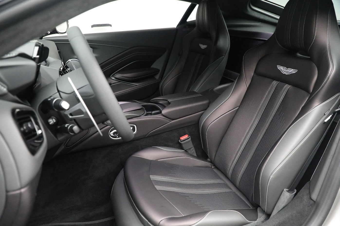 Used 2023 Aston Martin Vantage V8 for sale Sold at Rolls-Royce Motor Cars Greenwich in Greenwich CT 06830 15