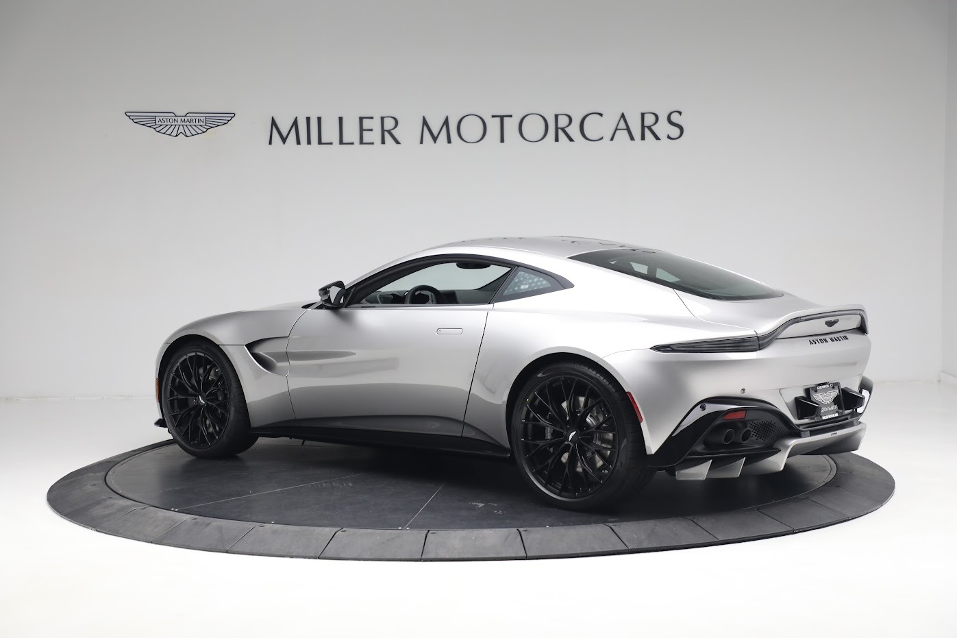 Used 2023 Aston Martin Vantage V8 for sale Sold at Rolls-Royce Motor Cars Greenwich in Greenwich CT 06830 3