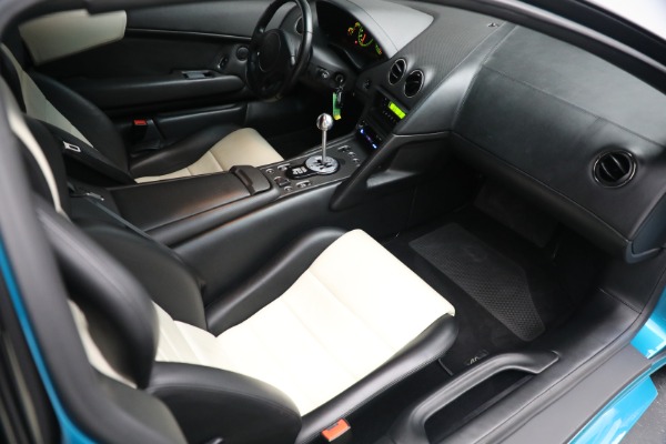 Used 2003 Lamborghini Murcielago for sale Sold at Rolls-Royce Motor Cars Greenwich in Greenwich CT 06830 24