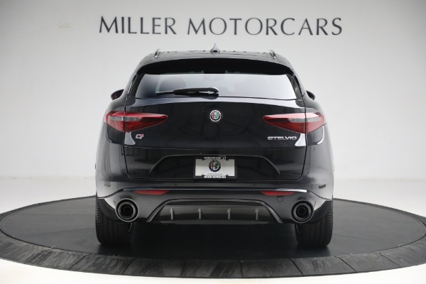 New 2023 Alfa Romeo Stelvio Veloce for sale $48,900 at Rolls-Royce Motor Cars Greenwich in Greenwich CT 06830 7