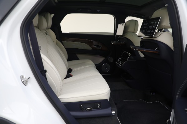 New 2023 Bentley Bentayga EWB Azure V8 for sale $292,110 at Rolls-Royce Motor Cars Greenwich in Greenwich CT 06830 27