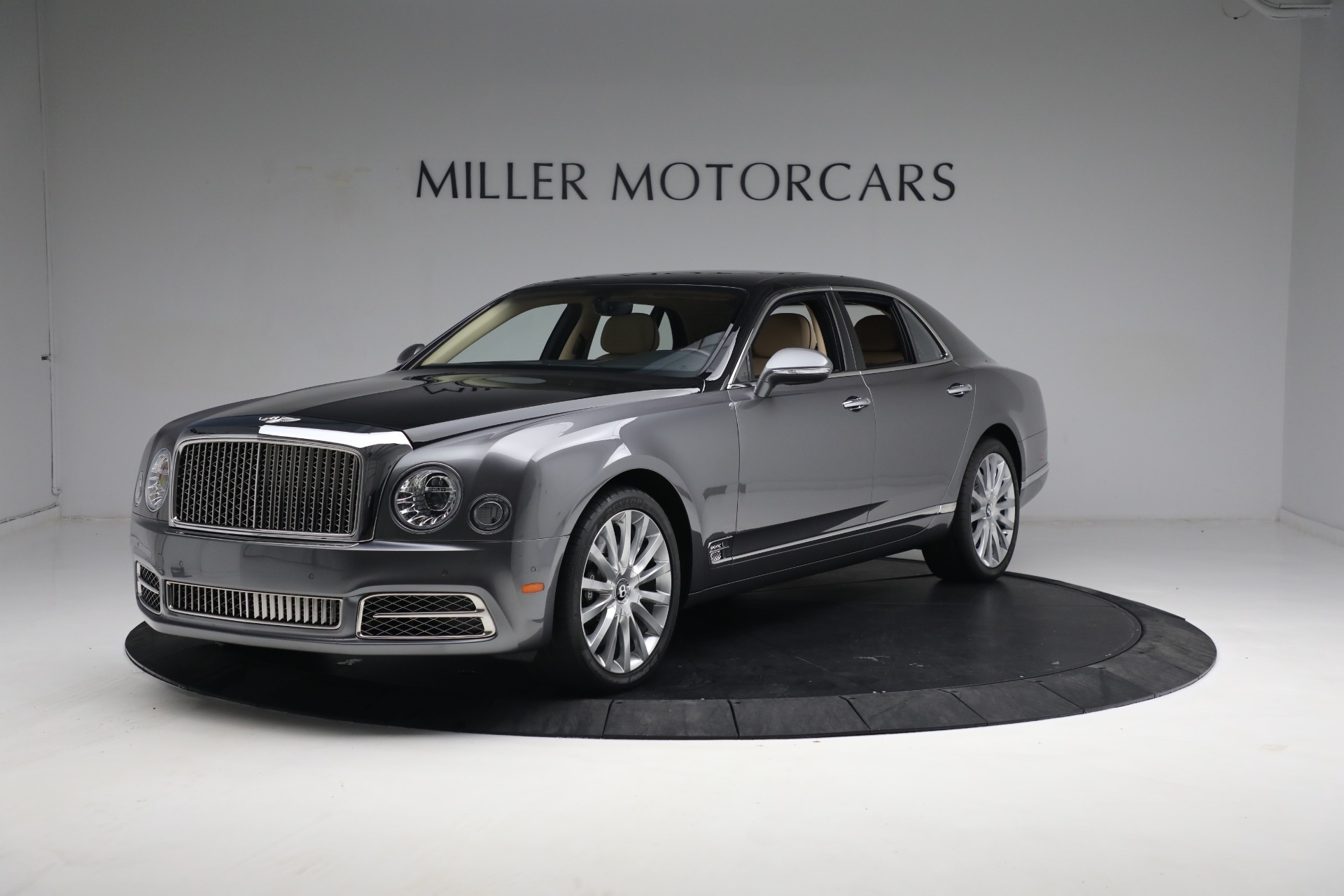 Used 2020 Bentley Mulsanne for sale $219,900 at Rolls-Royce Motor Cars Greenwich in Greenwich CT 06830 1