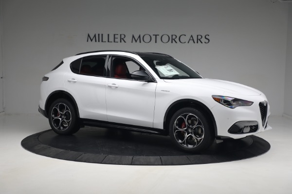 New 2024 Alfa Romeo Stelvio Veloce for sale $56,095 at Rolls-Royce Motor Cars Greenwich in Greenwich CT 06830 18